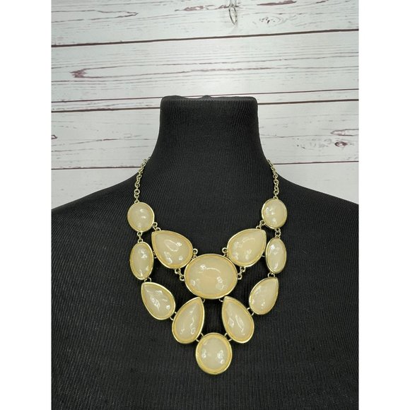 Vintage Peach‎ & Gold Toned Teardrop Statement Necklace - Picture 6 of 7